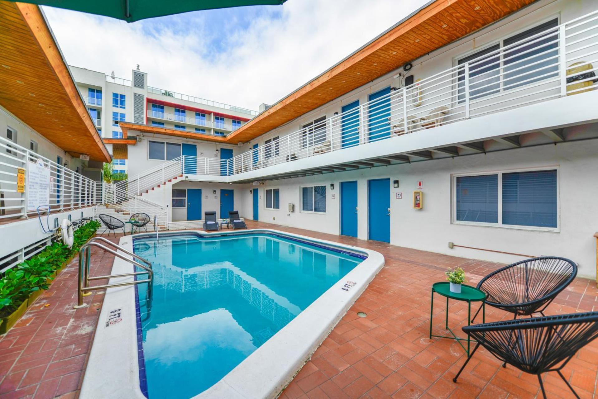 Spacious Studio With Balcony And Parking At The Beach -M46 Hollywood Buitenkant foto